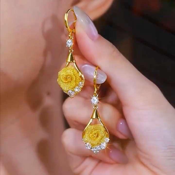 Golden white zircone  Earrings(24K GOLD PLATED)