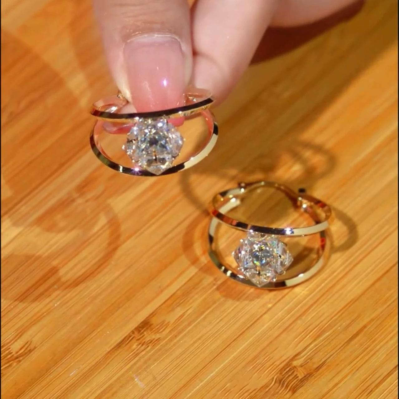 White zircone Earrings(24K GOLD PLATED)